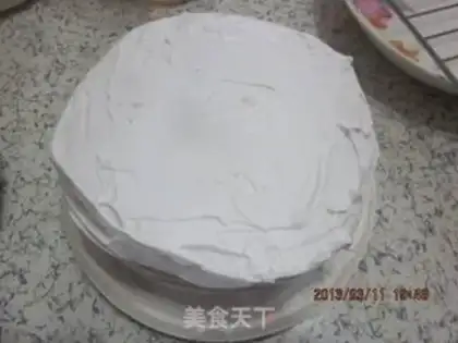 Make Strawberry cream cake step 6
