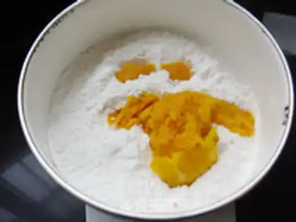 Make Pumpkin black and sesame soup step 2