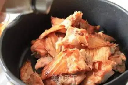 Make Fried salmon bones step 5