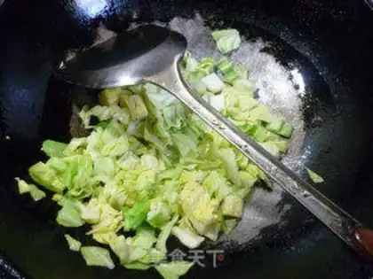Make Hot pepper sauce and cabbage step 4
