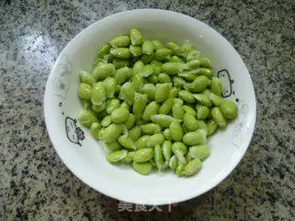 Make Rhodish and fried beans step 1