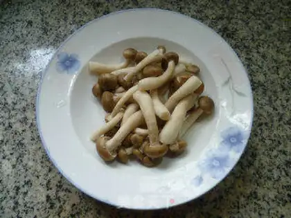 Make Crab-flavored mushroom soup step 0