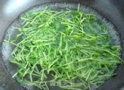 Make Take the pea seed step 1