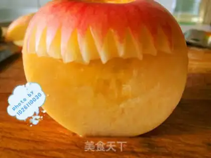 Make Goldfish fruit plate step 2