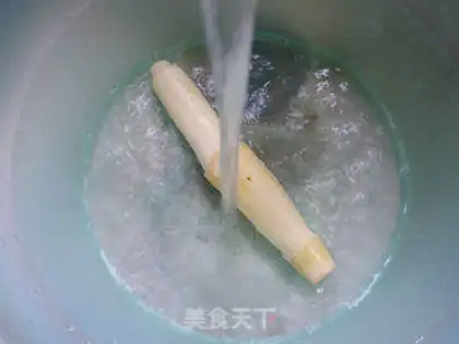 Make Burning rubber fish white step 4