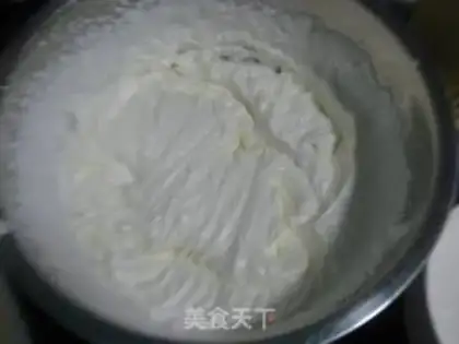 Make Yogurt mango mousse cake step 5