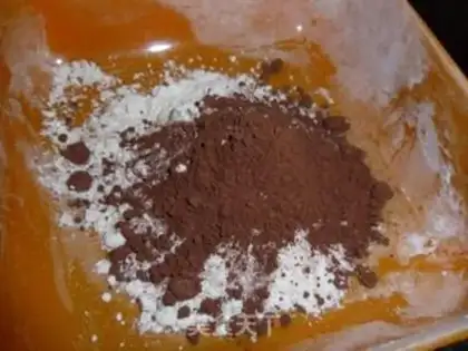 Make Cherry cream cake step 2