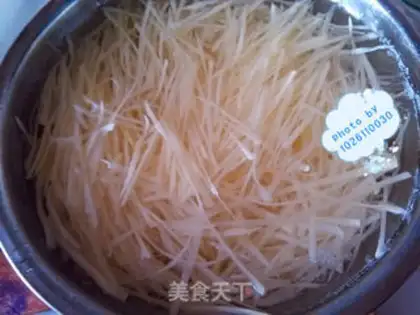 Make Spicy potatoes step 1