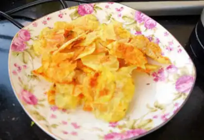 Make Microwave oil-free chips step 4