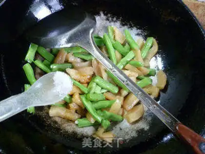 Make # Rhods and beans # step 8