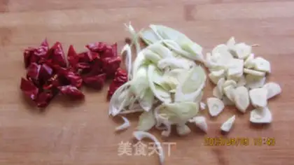 Make The spicy roses open step 1