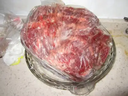 Make Spicy beef string step 0