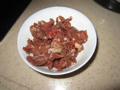 Make Spicy beef string step 1