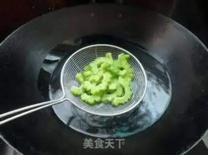 Make Three soups of bitter melons step 3