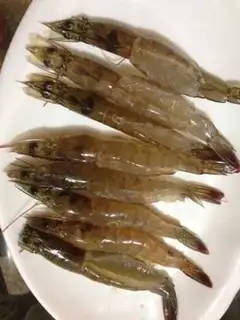 Make Garlic shrimp step 1
