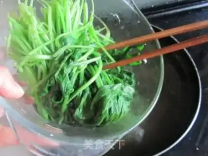 Make Garlic carrots step 1