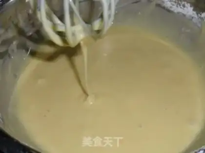 Make Chicken soup mushroom noodles step 1