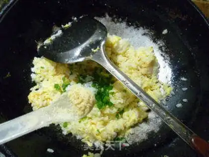Make Homemade egg fried rice step 8