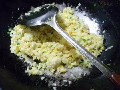 Make Homemade egg fried rice step 9