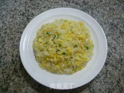 Make Homemade egg fried rice step 10