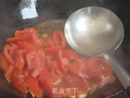 Make Garlic carrot noodles step 4
