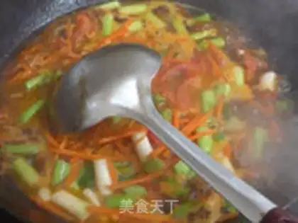 Make Garlic carrot noodles step 7