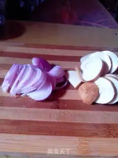 Make Onion-screech chicken step 1