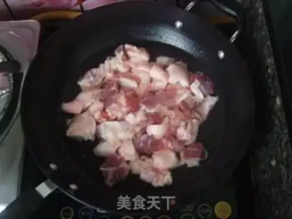 Make Southern peanut pig hoof step 1