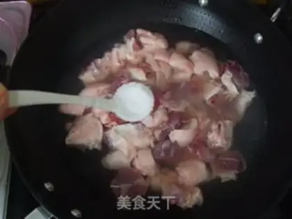 Make Southern peanut pig hoof step 2