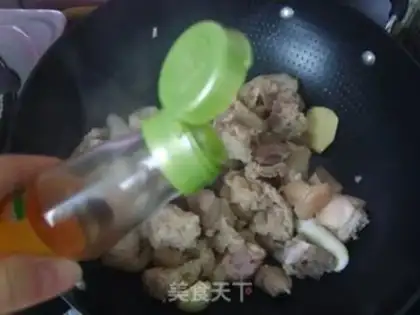 Make Southern peanut pig hoof step 11