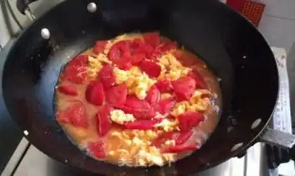 Make Tomato eggs for noodles step 5