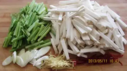 Make Apricot and celery step 1