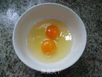Make Scrambled eggs step 2