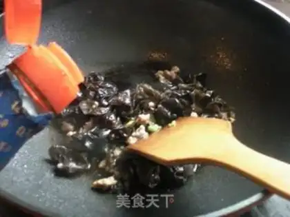 Make A small pot step 4