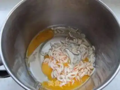 Make Cream shrimp pie step 4