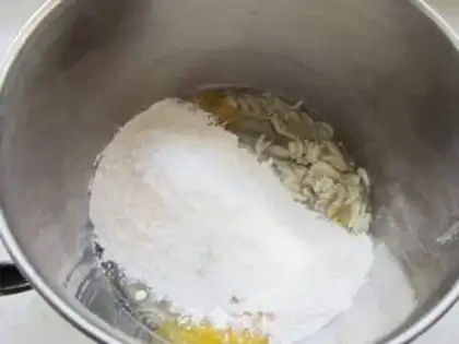 Make Cream shrimp pie step 5