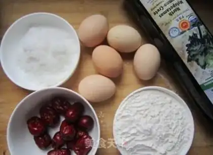 Make Red-tree cake step 0