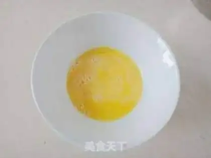 Make The spinach egg stand step 2