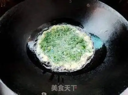 Make The spinach egg stand step 6
