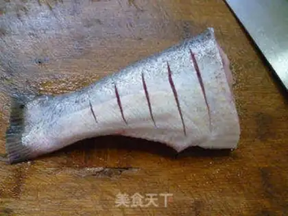 Make Red-burned fish tail step 2
