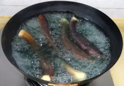 Make Pine pepper and eggplant step 1