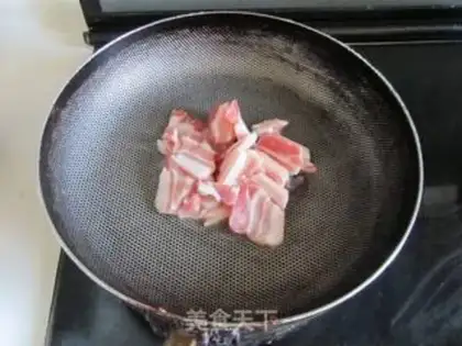 Make Peanut sprouts step 1