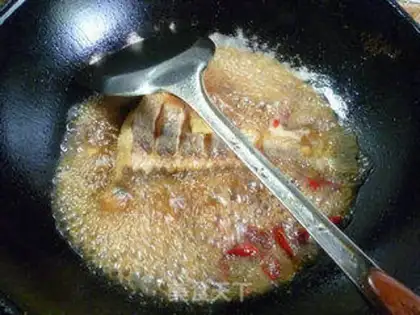 Make Red-burned fish tail step 12