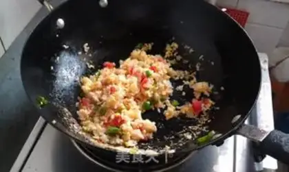 Make Potato egg fried rice step 5