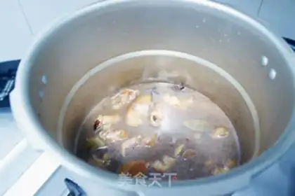 Make Red-hot pig hoof step 7