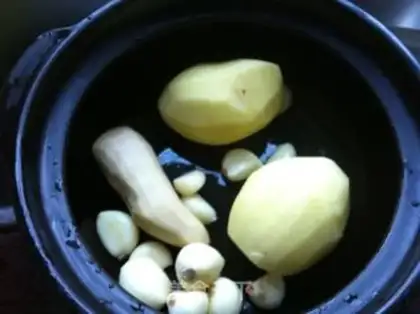 Make Potatoes burn flowers step 2