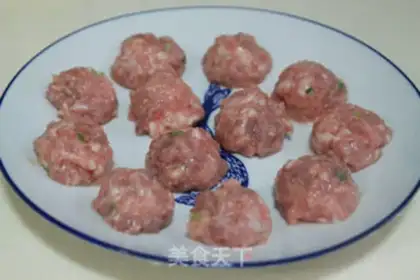 Make Fresh meatballs step 2