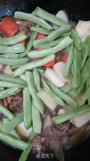 Make A meat pot and a roll step 20