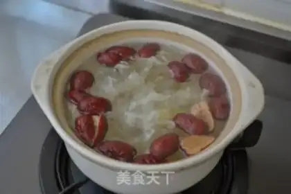 Make The silver spoon of red dates step 4