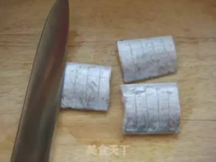 Make Red-fried fish step 1